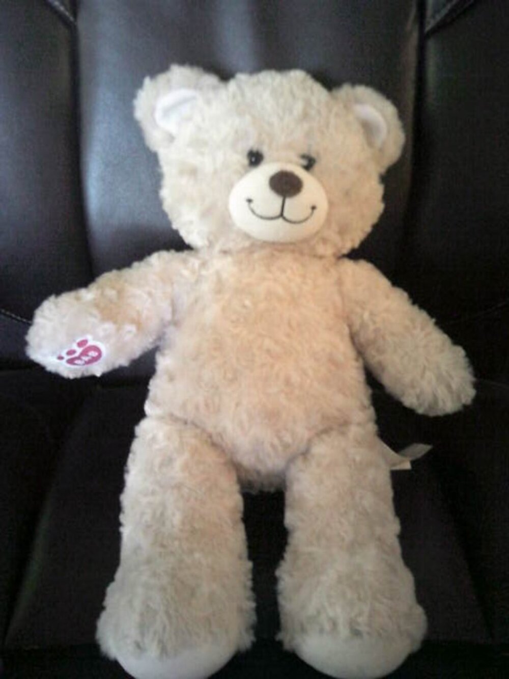 BUILD A BEAR HAPPY HUGS PLSUH TEDDY BEAR 16" WHITE PAWS RED HEART SIGNATURE LOGO